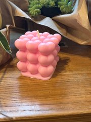 Свічка "Куб з сердечками" рожева